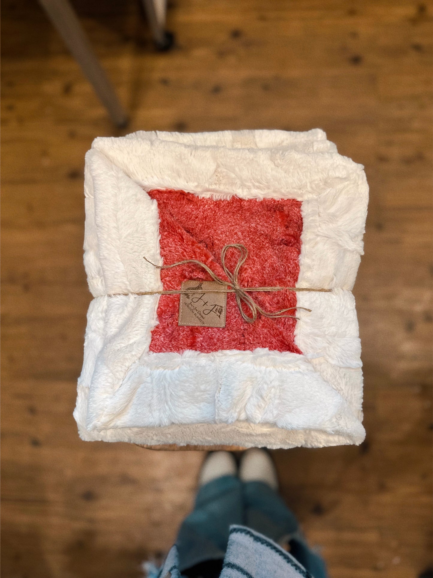 Red/White Fluffy Blanket