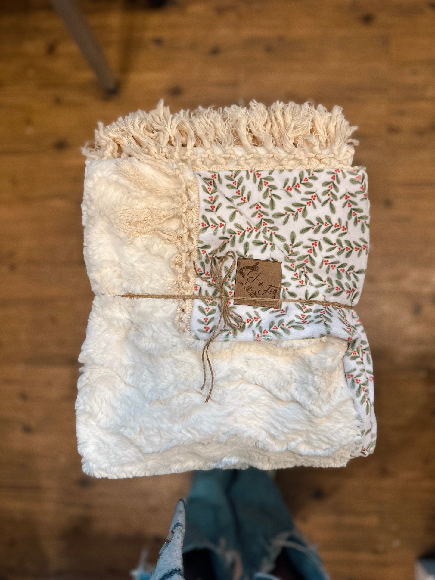 Holiday Greenery Blanket