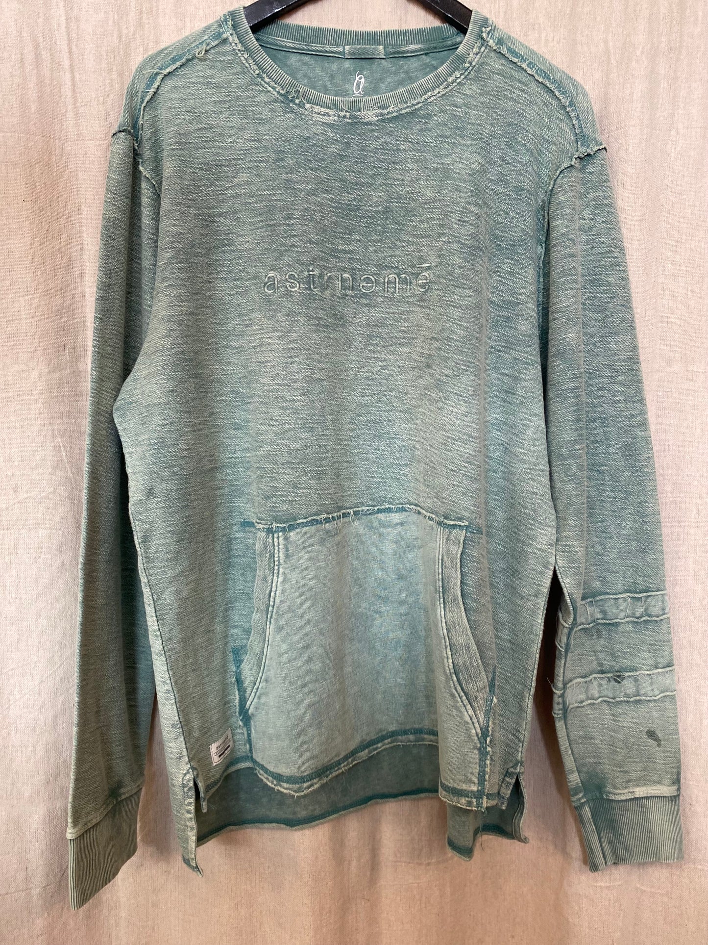 Astrnemē Crew Neck