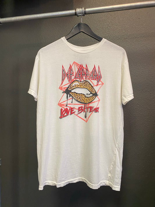 Retro Brand - Def Leppard Lips T-Shirt