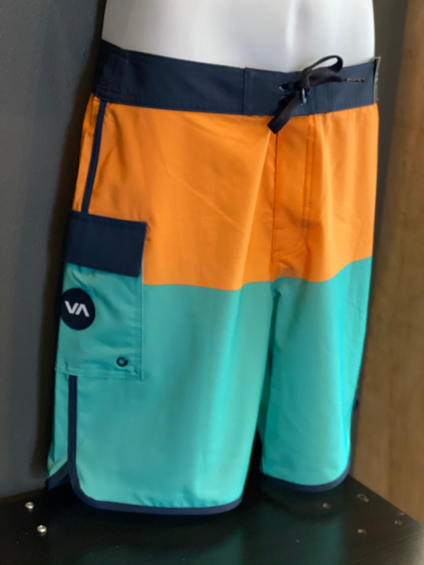 RVCA Eastern Trunk - YOUTH