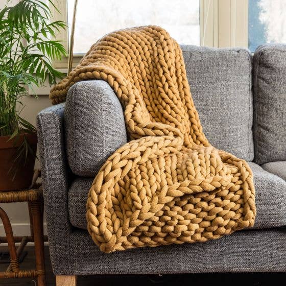 Camel Chunky Large Knit Throw