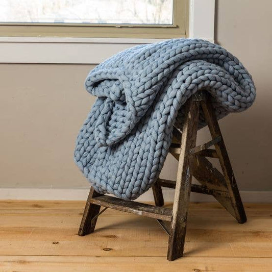 Blue Chunky Large Knit Throw