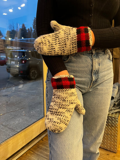 Knitted It Girl Mittens