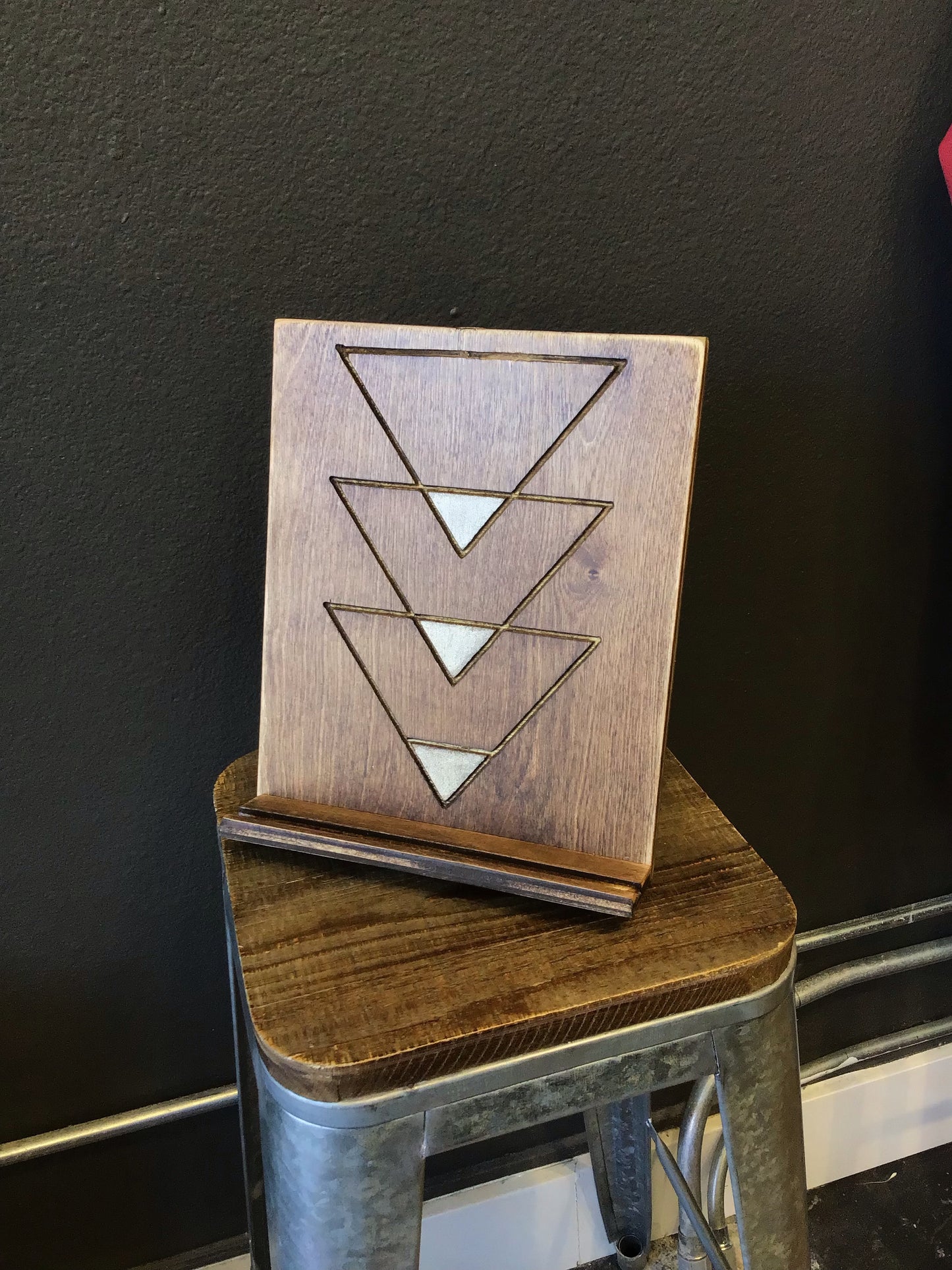 Grace Graffiti - Engraved Tablet Stand Geometric Triangles