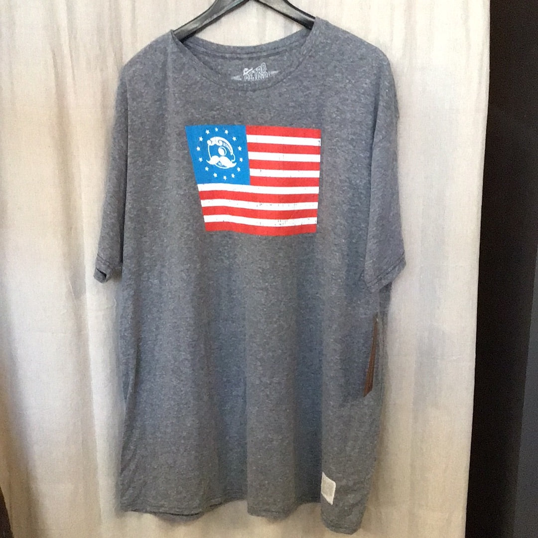 Comfortable grey t shirt with American flag logo. 